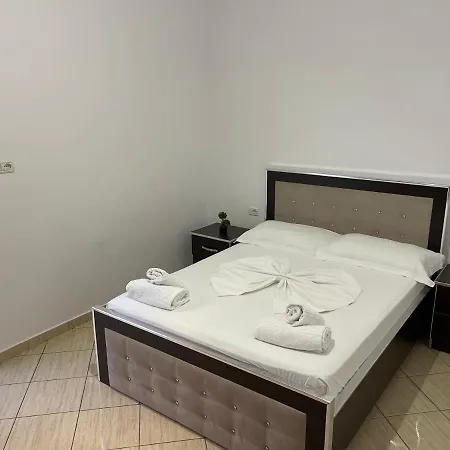 Appartement Xhevdet *